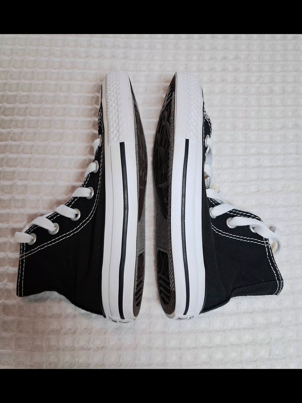Converse Black Canvas High-Top Sneakers with White Accents Unisex Kids Size 11 - Picture 8 of 13